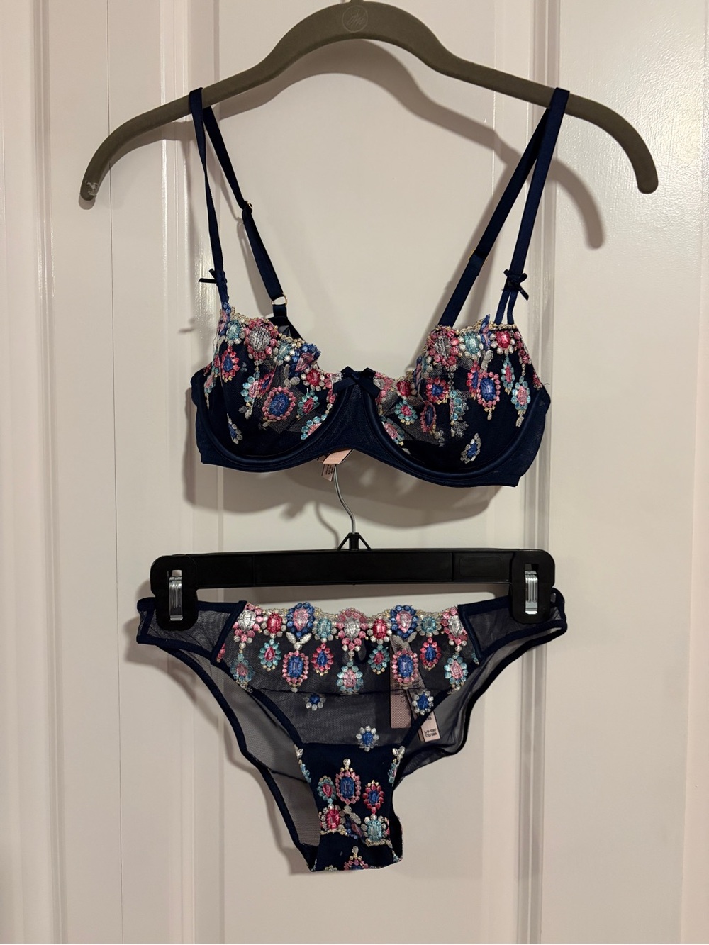 Victoria’s Secret Lingerie Set Comes